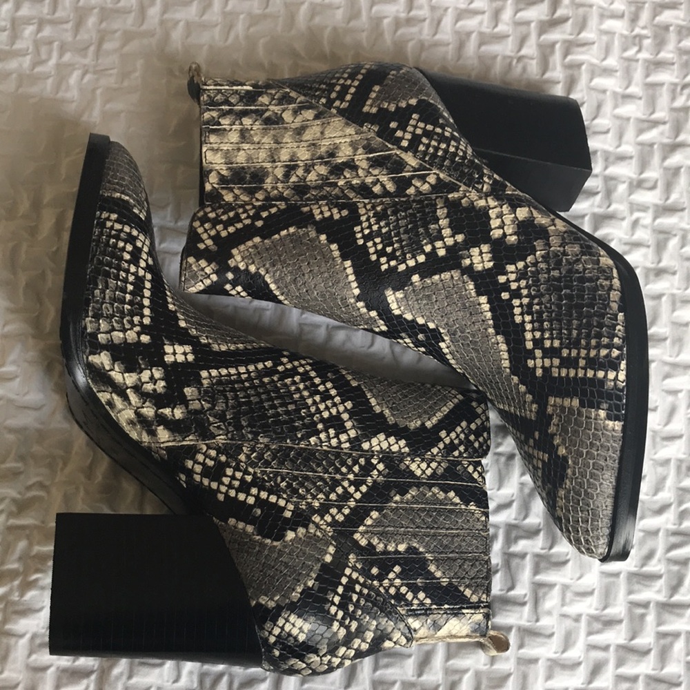 Marc Fisher LTD Alva Bootie - Picture 6 of 16